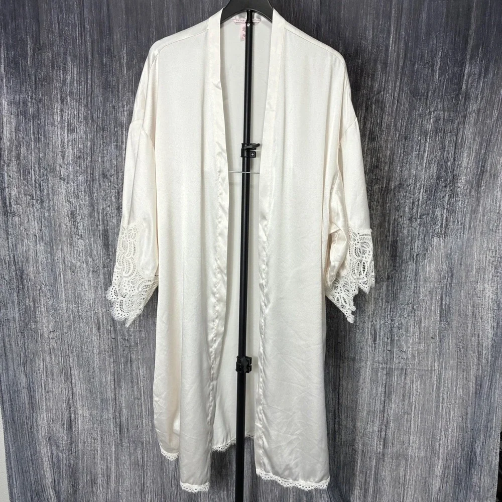 Victoria‎ Secret Cream Kimono with Lace Trim Sleeve Women M/L